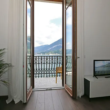 Palazzo Barindelli Apartment